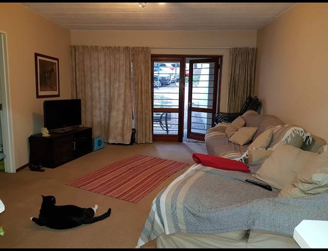 2 BEDROOM SECTIONAL TITLE RENTED IN JUKSKEI PARK